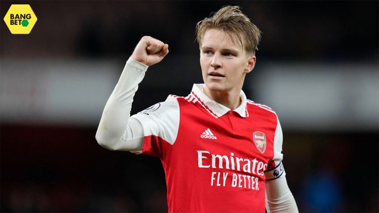 Martin Odegaard Commits to Arsenal: Signs New Five-Year Contract Until 2028