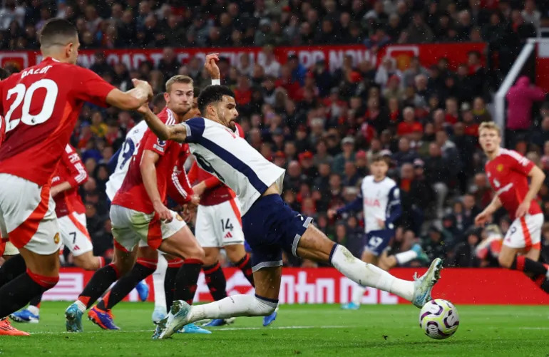 Tottenham Thrash 10-Man Manchester United 3-0