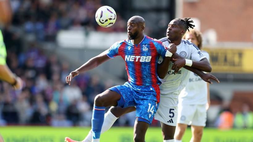 Crystal Palace Salvage Draw in Thrilling Encounter Against Leicester City