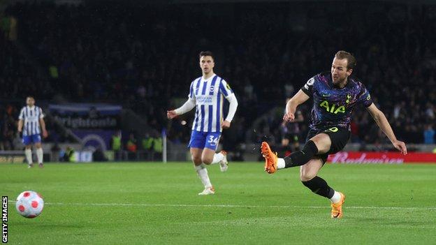 Brighton Stages Epic Comeback to Defeat Tottenham