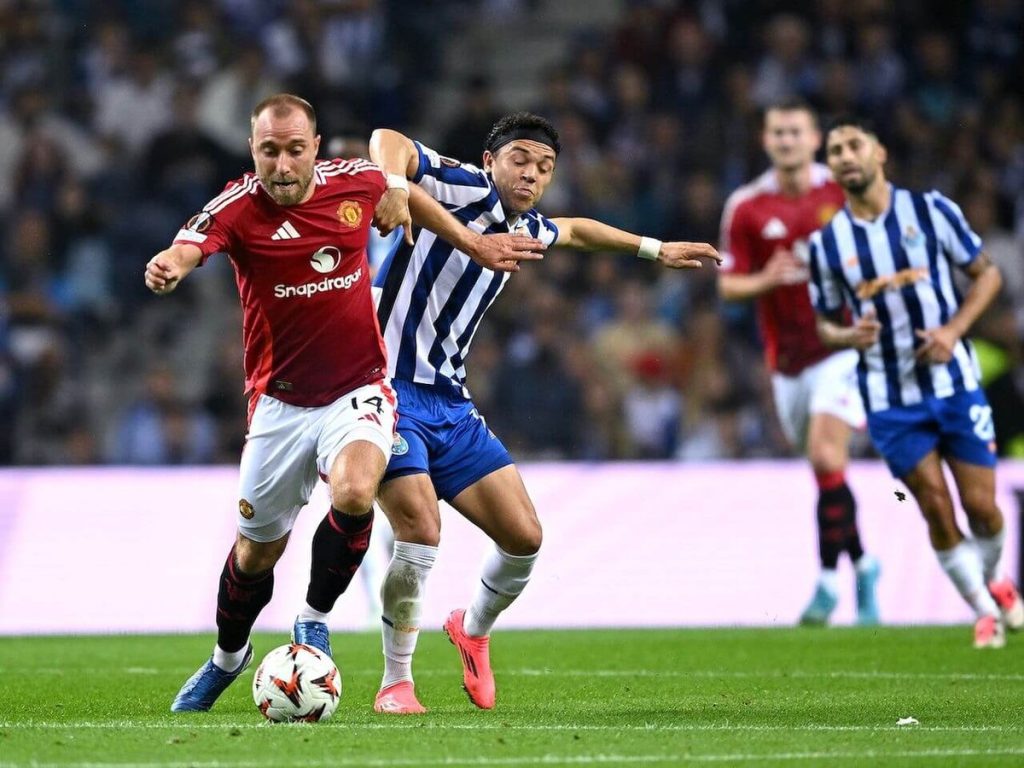 Man United Held 3-3 by Porto in Thrilling European Clash