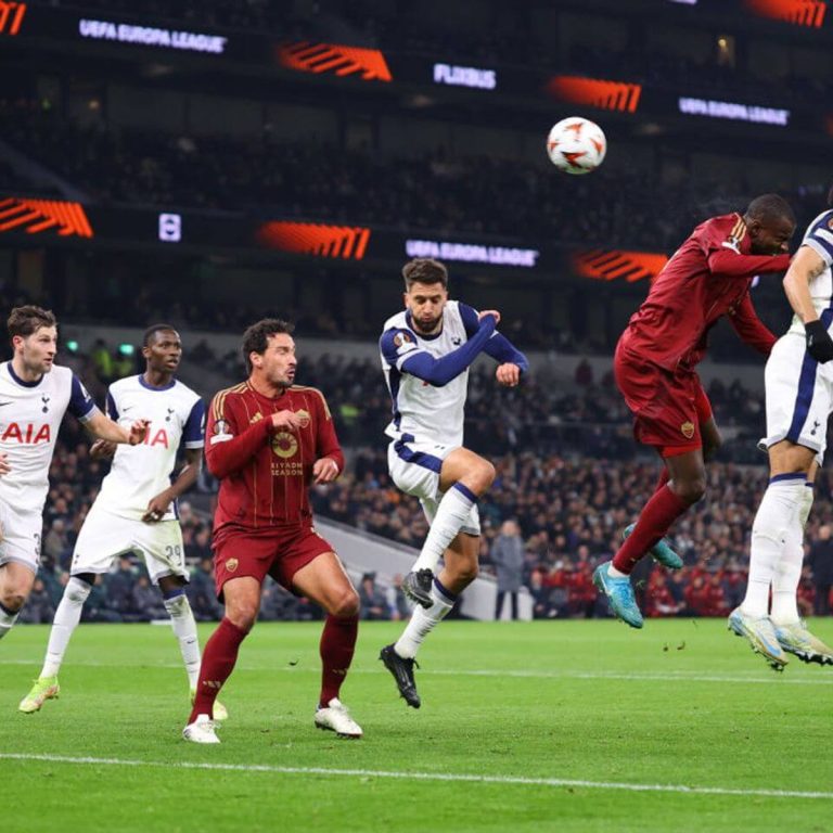 Tottenham and Roma Battle to 2-2 Stalemate in UEL