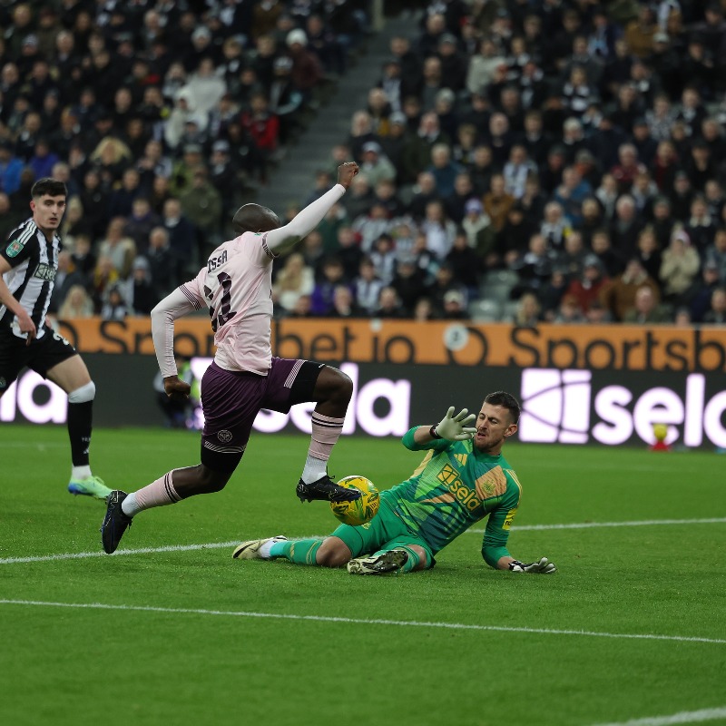 Newcastle’s 3-1 Victory Sends Brentford Out of EFL Cup