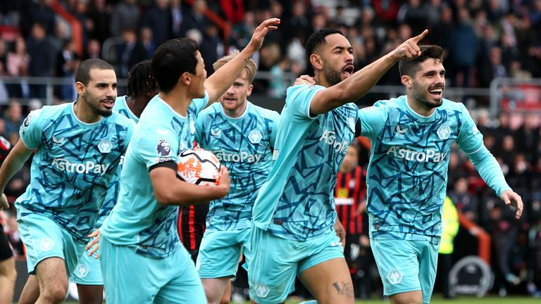 Bournemouth Beats Wolves in Thrilling 2-4 Victory: 2024-2025 EPL Match Outcome