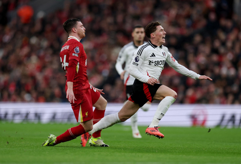 Liverpool 2-2 Fulham: 2024-2025 EPL Match Outcome & Highlights