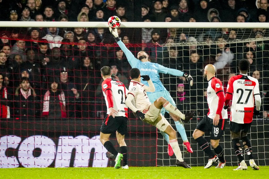 Feyenoord's Stunning UCL Victory Over Bayern