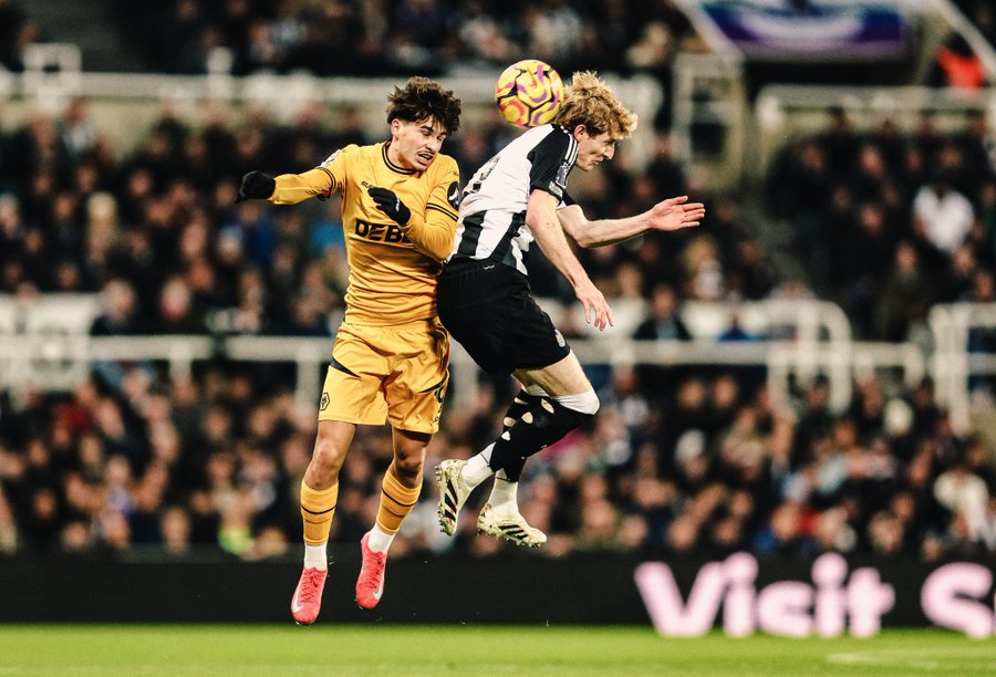 Alexander Isak Stars as Newcastle Cruise to Victory Over Wolves