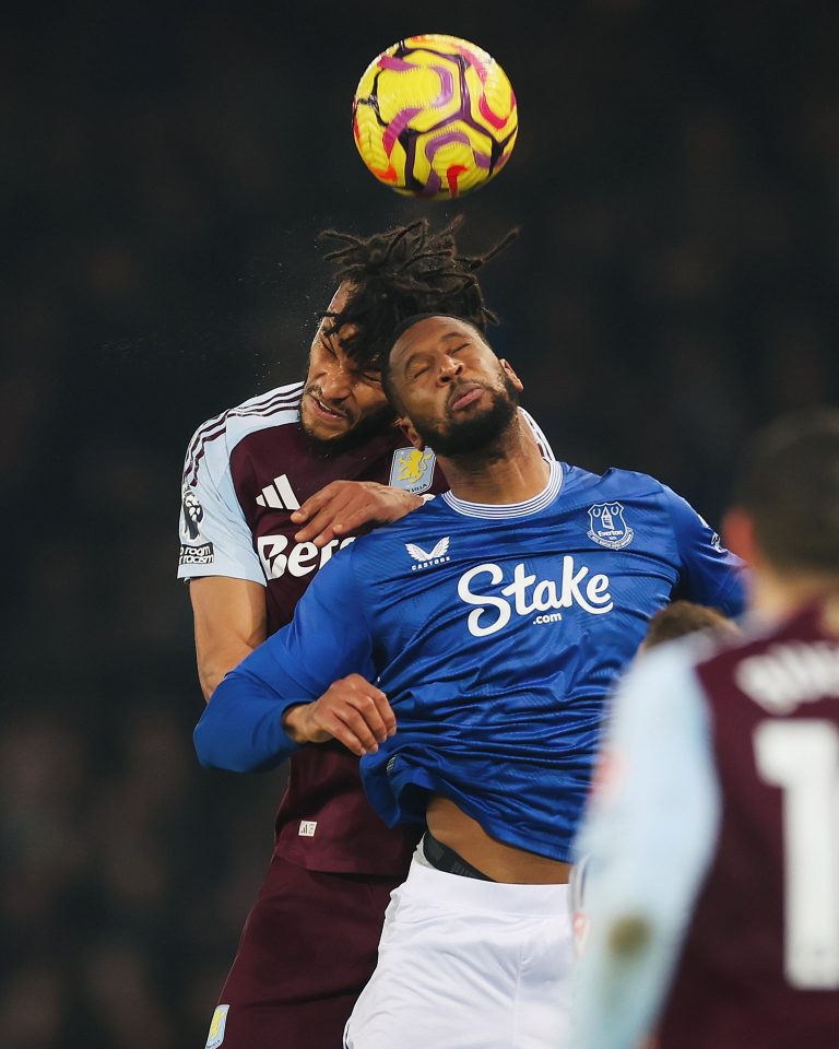 Villa Edge Everton to Spoil Moyes’ Goodison Return