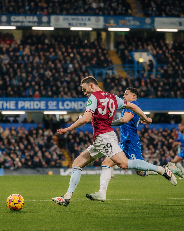 Chelsea Come From Behind to Sink West Ham 2-1
