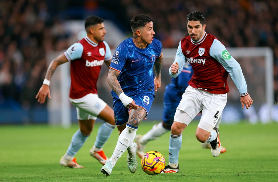 Chelsea Come From Behind to Sink West Ham 2-1