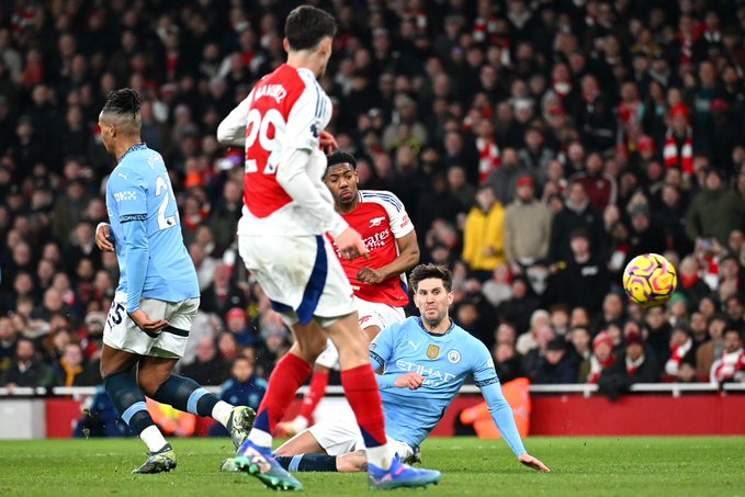 Arsenal Destroy Man City 5-1 to Extend Unbeaten Run