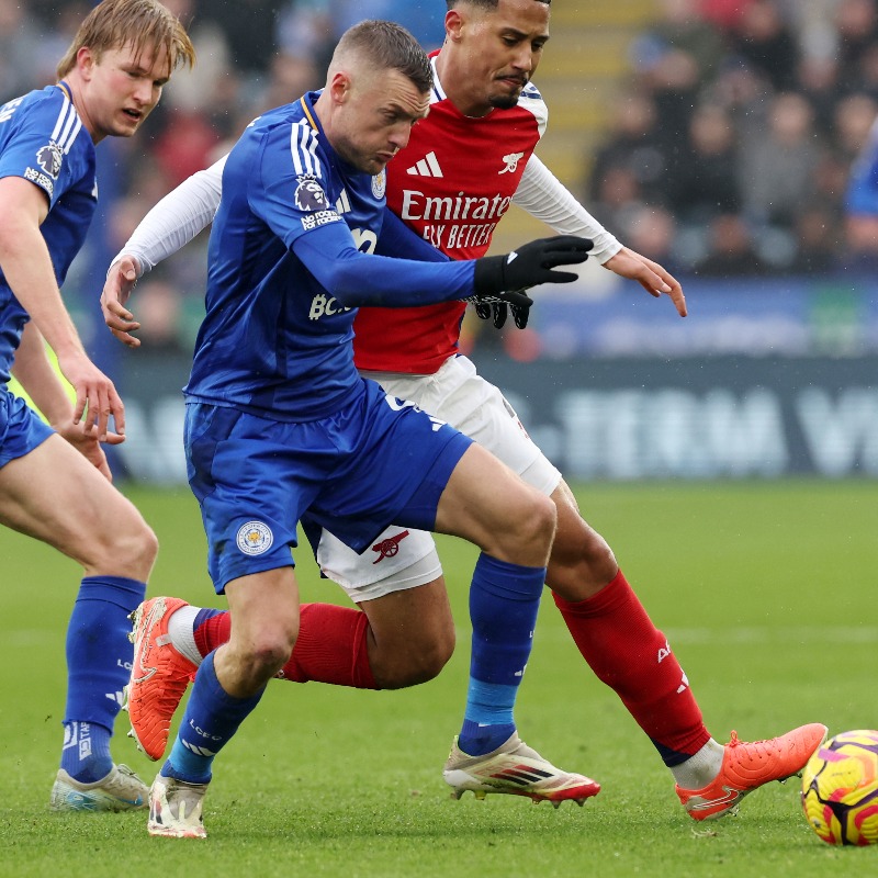 Arsenal Edge Leicester as Merino Strikes Twice