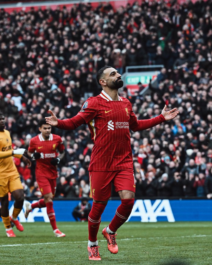 Liverpool Edge Wolves 2-1 to Strengthen Title Bid