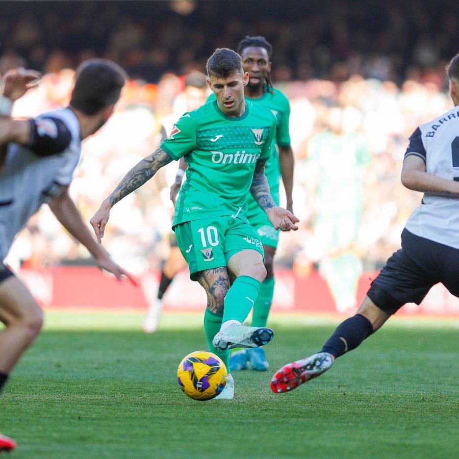 Valencia Triumph Over CD Leganés to Keep Survival Hopes Alive