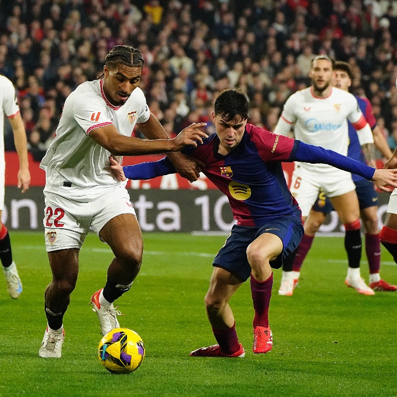 Barcelona Overcome Adversity to Secure 4-1 Victory Over Sevilla