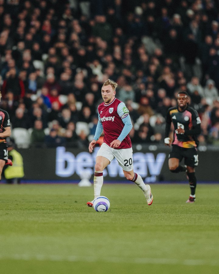 West Ham United Outclass Leicester City with a 2-0 Victory