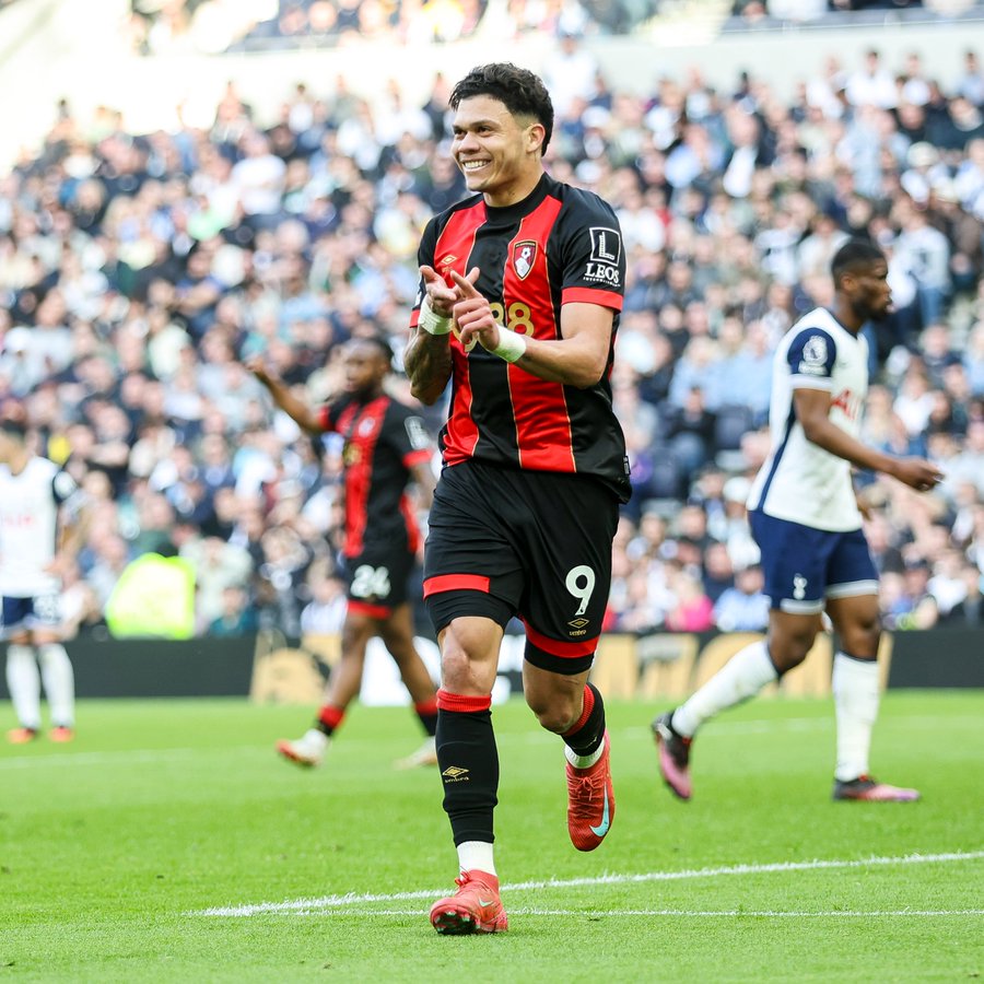 Bournemouth Blow Lead as Spurs Steal a Point